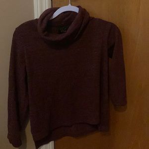 W5 XS maroon sweater